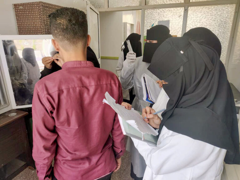 زيارة علمية لطلبة قسم طب الفم و الأسنان إلى المستشفى الجمهوري